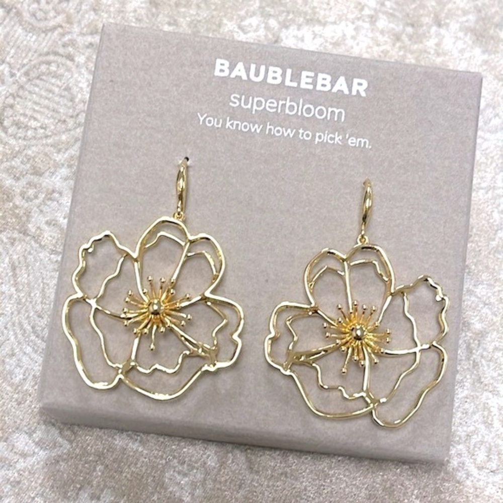Brand New BaubleBar Gold Tone Oversized Flower Floral Blossom Drop Earrings - Picture 2 of 11